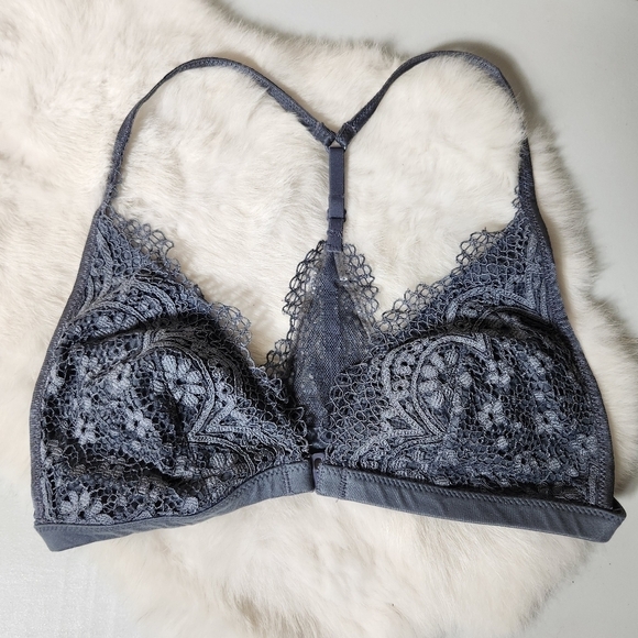 Victorias Secret Gray Lace Front Closure Racerback Bra with Pads-Size S - Picture 1 of 6